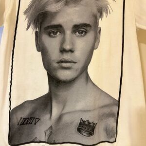 Justin Bieber T-shirt sz Small